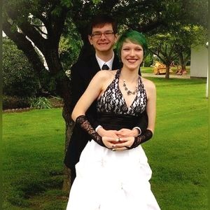 Women's size 5/6 prom dress